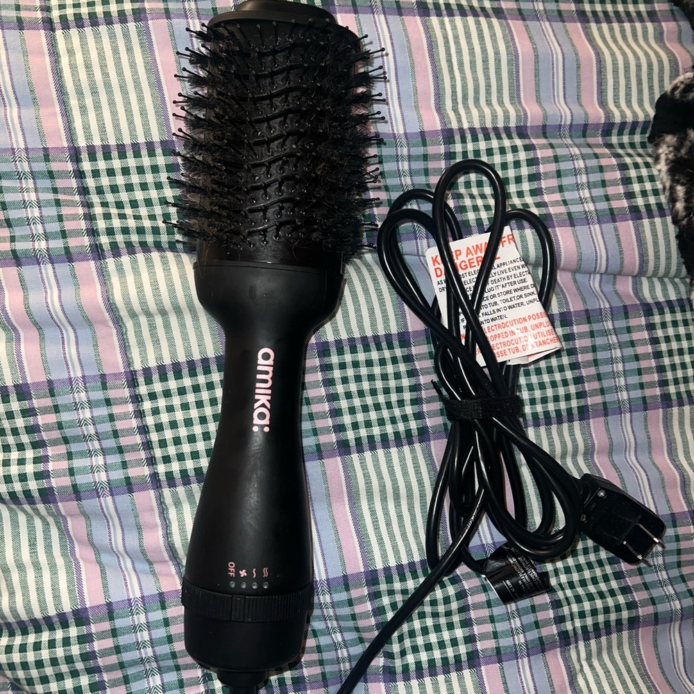 Amika Black Hair Styling Brush